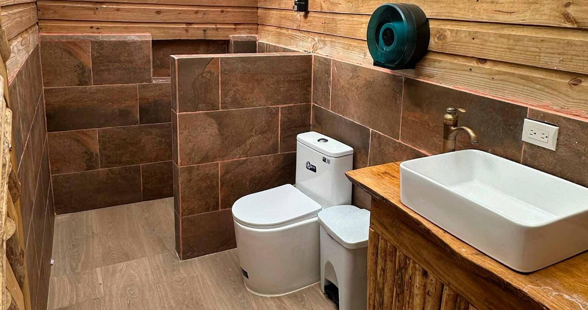Glamping Ecolodge Cueva De Las Aguilas ペデルナレス エクステリア 写真